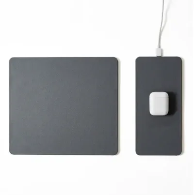 POUT Splitted mouse pad with high-speed charging HANDS 3 SPLIT dust