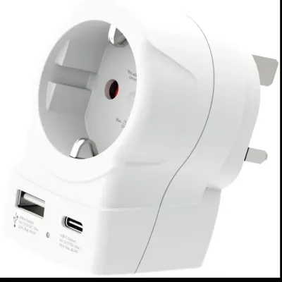 SKROSS Reseadapter Europa till UK m.fl. USB-A/USB-C 20W PD Jordad