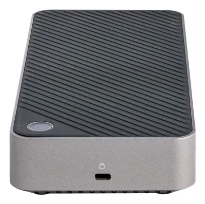 StarTech.com USB-C Triple Monitor Docking Station